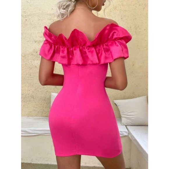 Pink Statement Ruffle Detail of the shoulder Bodycon Mini Dress - Picture 3 of 11